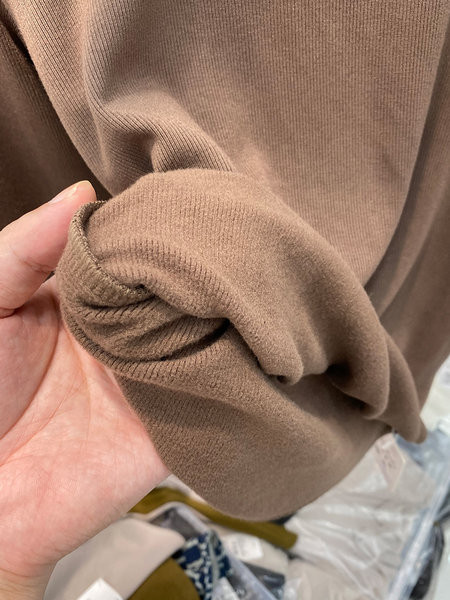 Bluză casual de damă cu decolteu oval - mai multe culori