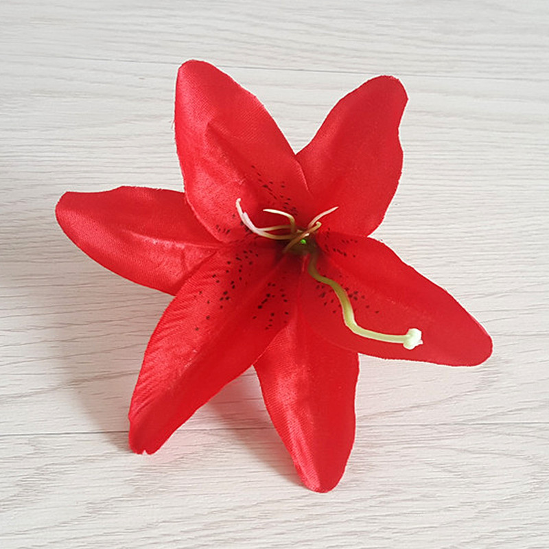 10 tk/partii 13 cm kunstlik liilia pungad pulmakaunistus võltsliilia lillepea 8 värvi Kodu DIY kaunistus peotarbed