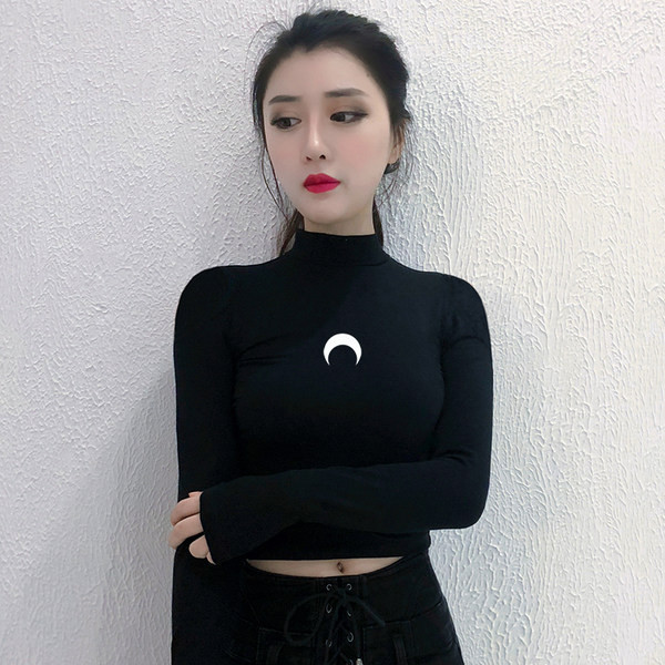 Bluza scurta dama model nou cu guler jos - culoare alb-negru