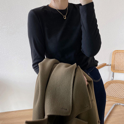 Vabaaja naiste ümarkaelusega pluus - nelja värvi