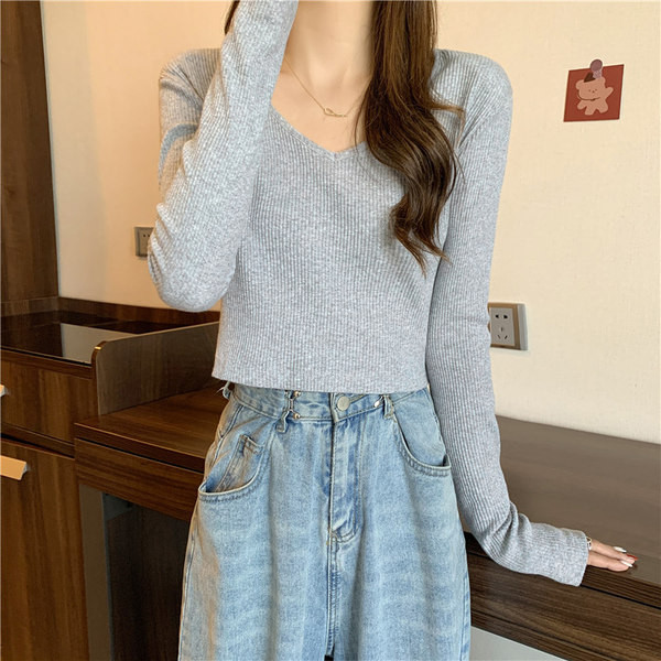 Triibuline terava kaelusega naiste pluus - kolme värvi