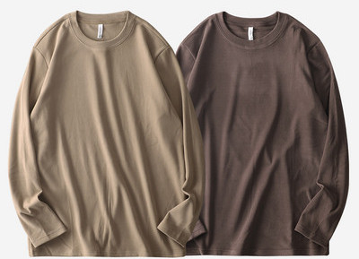 Bluză pentru bărbați curată - cu decolteu oval și mâneci lungi