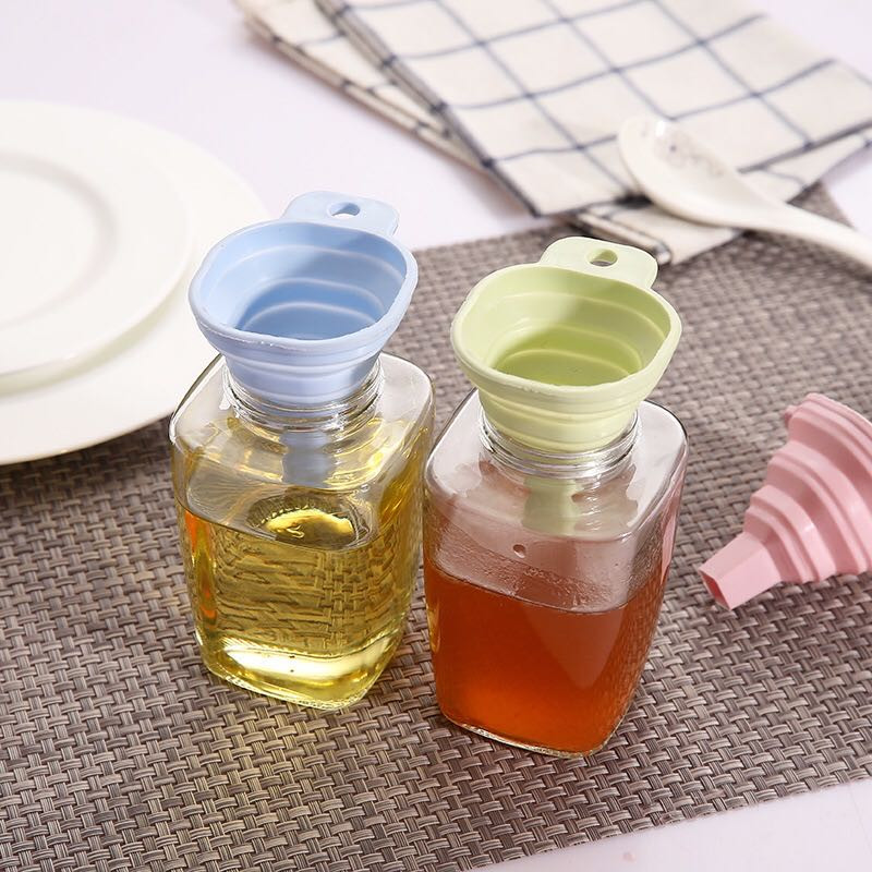 Ustensile de bucătărie de înaltă calitate cu gel siliconic de calitate alimentară Pâlnie pliabilă telescopică cu gât lung Pâlnie de umplere cu lichid