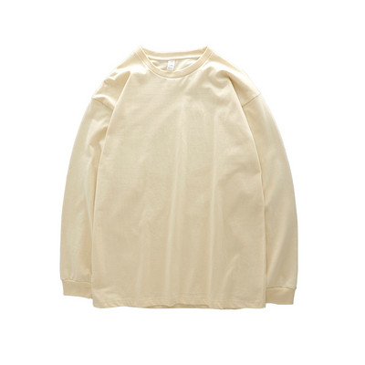 Lai meeste pluus erinevates värvides