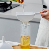 Ανθεκτικό υγρό χωνί Φιλικό προς το χρήστη Γάντζος χοάνης κουζίνας Σχεδιασμός ορθογώνιος διανομέας με λαβή κρασί διανομής