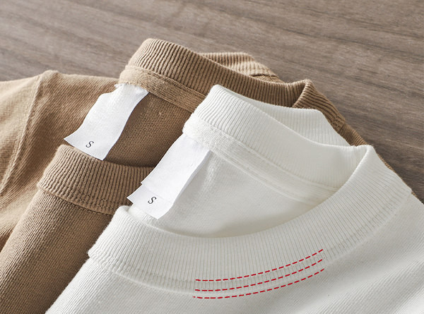 Pikkade varrukatega O-kaelusega avar pluus meestele