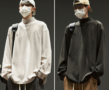 Ανδρική φαρδιά μπλούζα με μακριά μανίκια