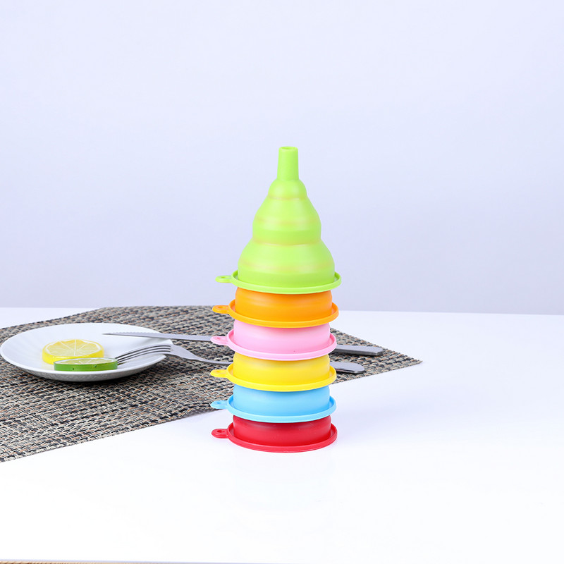 Lijevak za posebne alate od 1 komada Mini silikonski gel sklopivi lijevak Kuhinjski sklopivi lijevak za vodu i tekućinu otporan na toplinu i ulje