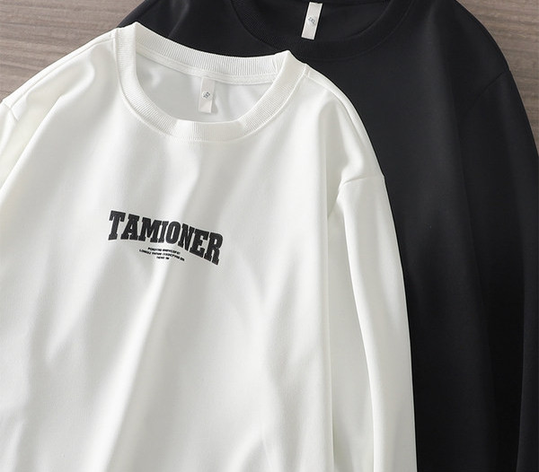 Tavaline pluus pealdisega