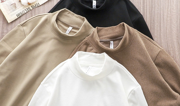 Ühevärviline fliisist polo kaelusega pluus