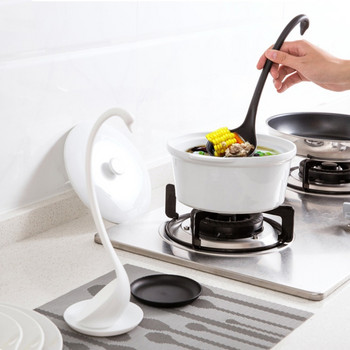 Νέα κουτάλα σούπας σε σχήμα κύκνου Λευκό/μαύρο σχέδιο Ειδικό όρθιο κουτάλι κύκνου Χρήσιμο κουζίνα + πιατάκι Εργαλείο μαγειρικής χονδρικής