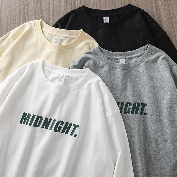 Moderna muška majica s tiskanim natpisom