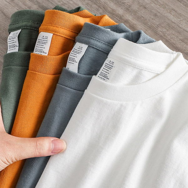 Ühevärviline meeste pikkade varrukatega pluus