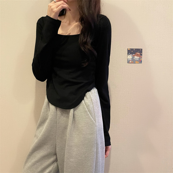 Bluză de damă asimetrică cu mâneci lungi