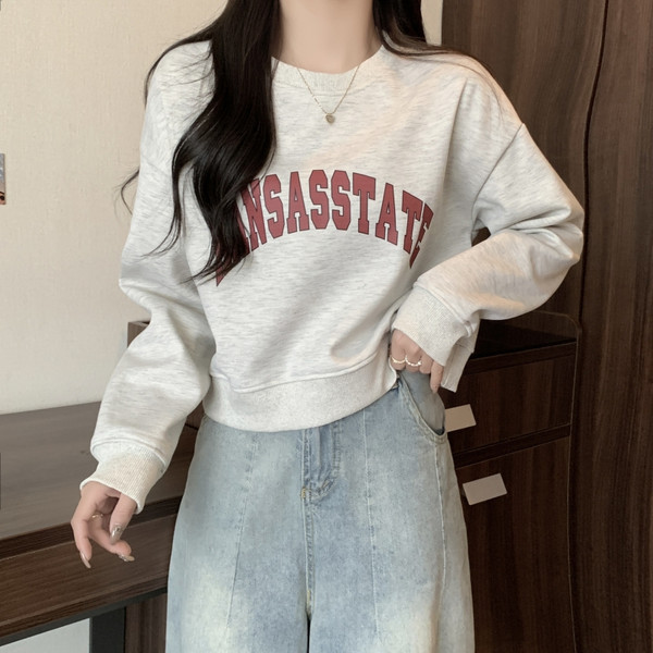 Bluză scurtă sport de damă cu inscripție