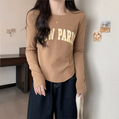 Bluză casual de damă cu mâneci lungi și inscripție - decolteu oval