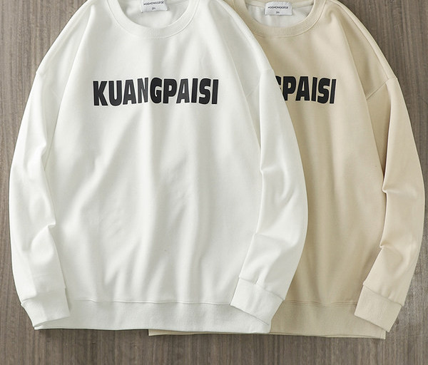 Bluză bărbătească model larg cu decolteu oval și inscripție