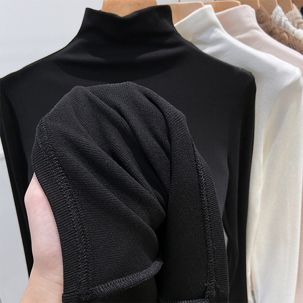 Ženska jesenska bluza s dugim rukavima i polo kragnom