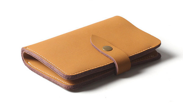 Portofel din piele cu compartiment pentru bancnote si carduri de debit