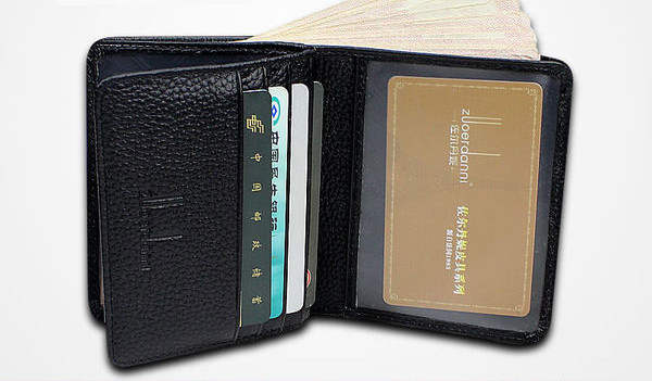 Portofel din piele cu compartiment pentru bancnote