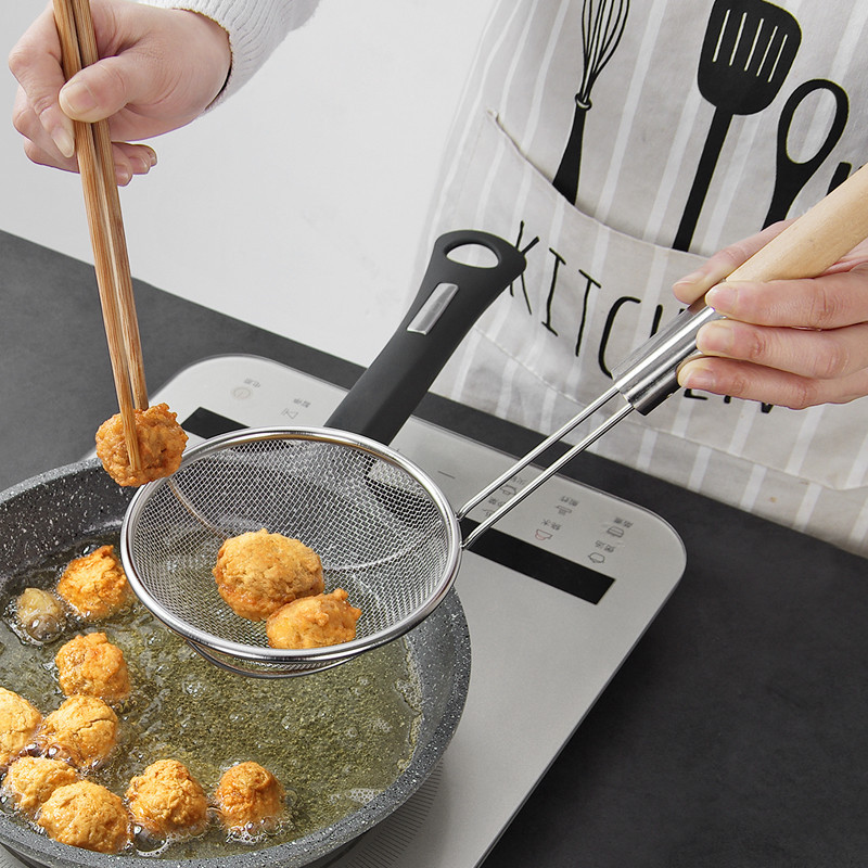 Tugevdatud roostevabast terasest kurn supilusikas puidust käepidemega köök peenvõrgust sõela pott Praadimine Toidufilter Küpsetustööriist