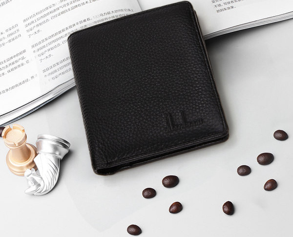 Vīriešu maks no eko ādas - ar uzrakstu