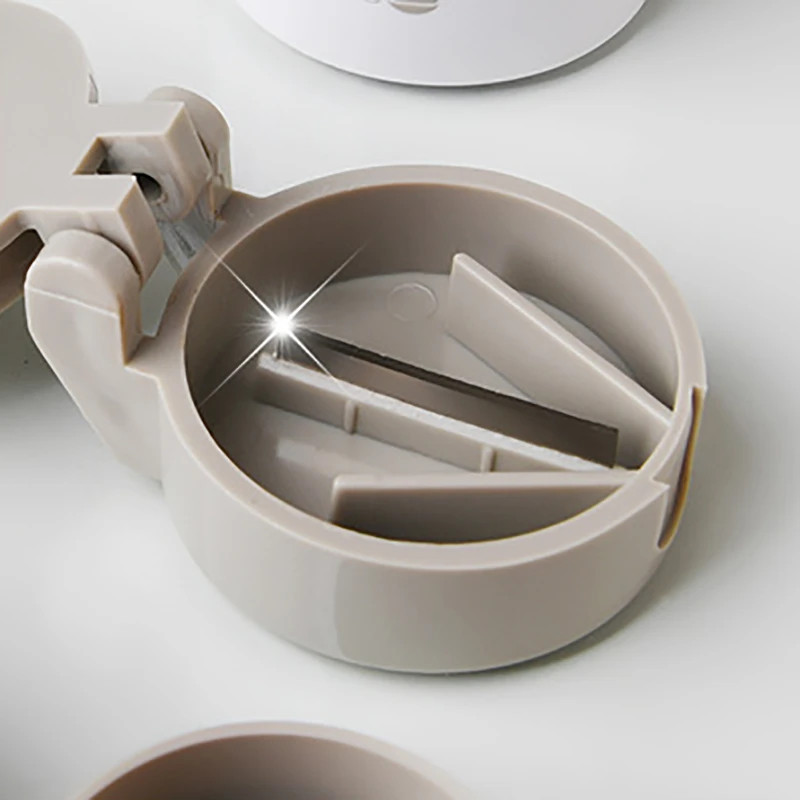 1 vnt. Daugiafunkcinis medicininis pjaustytuvas piliulių dėžutė Medicininis trupintuvas Pill Pulverize Case Grinder Splitter Tabletės skirstytuvas Vaistų organizatorius