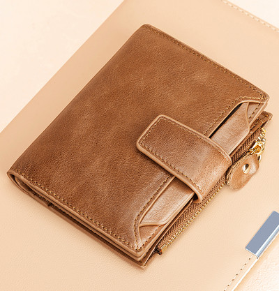 Portofel barbatesc - cu compartiment pentru monede