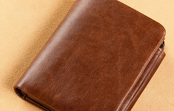 Portofel barbatesc - din piele ecologica in trei culori