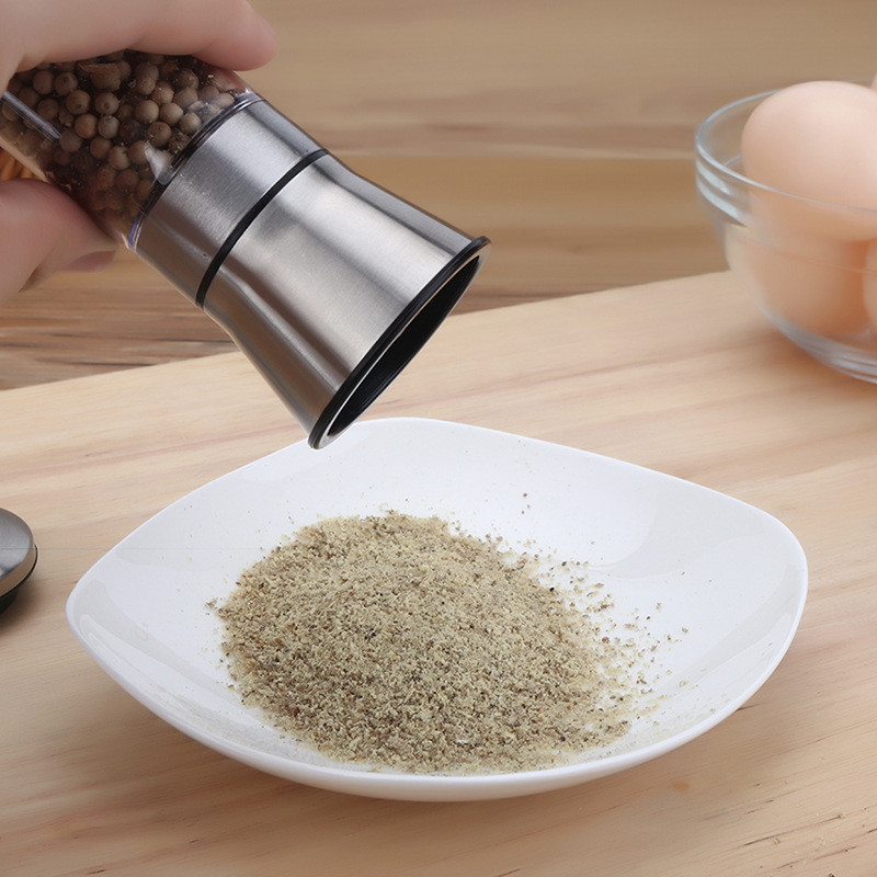 Augstas kvalitātes manuāla nerūsējošā tērauda sāls dzirnaviņas Virtuves piederumi Piparu dzirnaviņas Spice Regulējams