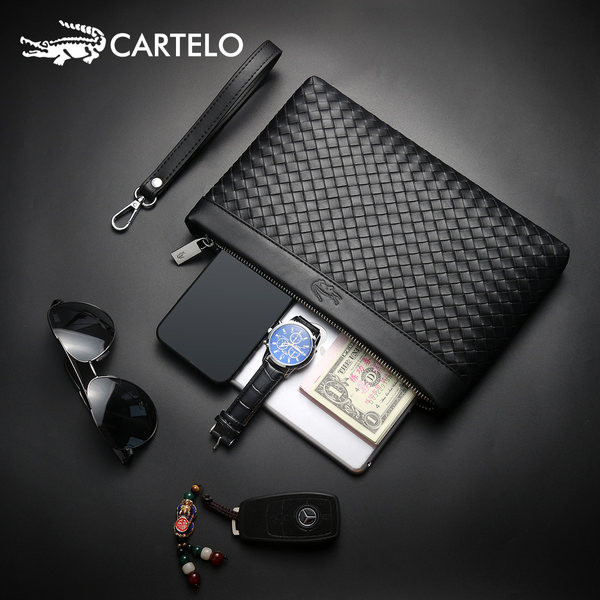 Model nou portofel barbatesc cu fermoar si maner