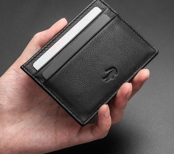 Portofel barbatesc din piele cu compartimente pentru bancnote si carduri de credit