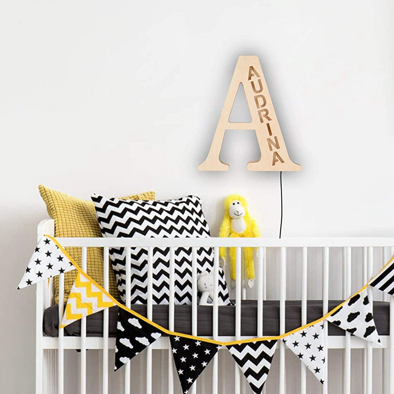 Asmeninis vardų abėcėlės papuošimas Medinis naktinis šviestuvas naktinė lempa LED sieninė lempa raidėmis tuščiaviduris pradinis ornamentas kūdikiams vaikams
