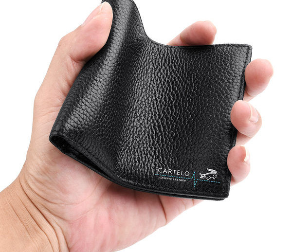 Portofel barbatesc modern - din piele ecologica