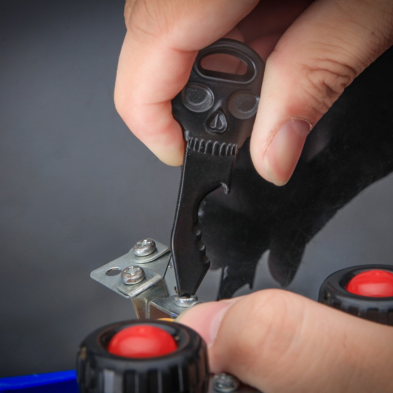 Deschizător de sticle cu cap fantomă creativ, șurubelniță de bere, portabil, multifuncțional, deschizător de sticle cu craniu, șurubelniță, pandantiv pentru chei de mașină