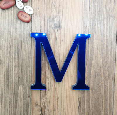 Litere acrilice albastre bricolaj 26 lumini alfabete de sine stătătoare în limba engleză.