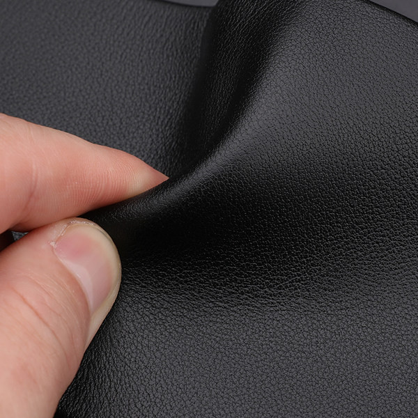 Portofel barbatesc din piele model nou de culoare negru si maro