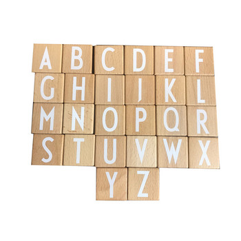26 τεμ. δομικά στοιχεία αλφάβητου Ξύλινα γράμματα οξιάς Κύβοι Παιδιά νήπιο Παιχνίδια εκπαίδευσης πρώιμης εκπαίδευσης Βρεφικός σταθμός Διακόσμηση δωματίου