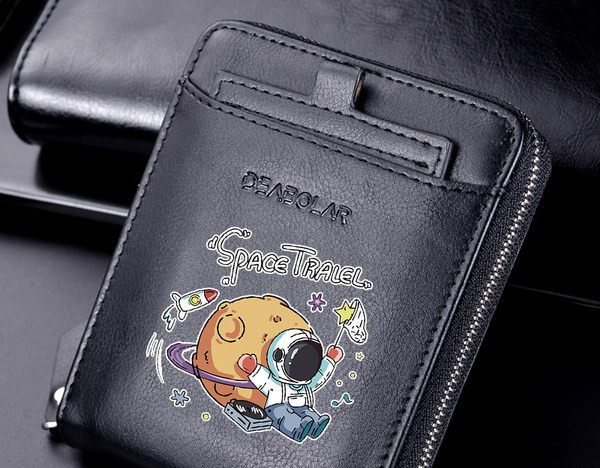 Portofel barbati din piele cu fermoar si inscription doua modele