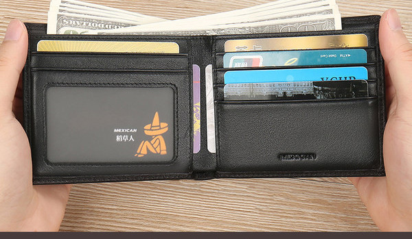 Portofel barbatesc cu compartiment pentru carduri de credit