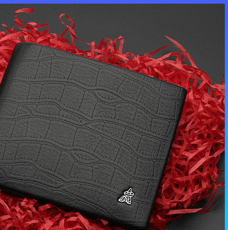 Nahast rahakott - metallelemendiga