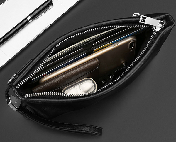 Portofel barbatesc din piele cu fermoar si maner