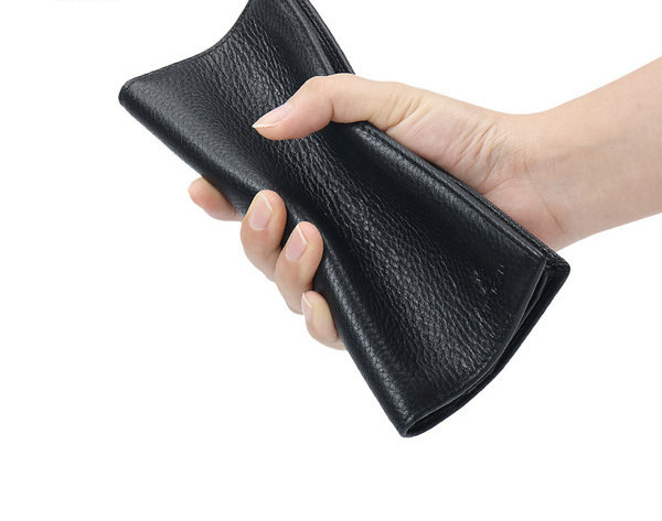 Portofel barbatesc din piele cu compartiment pentru carduri