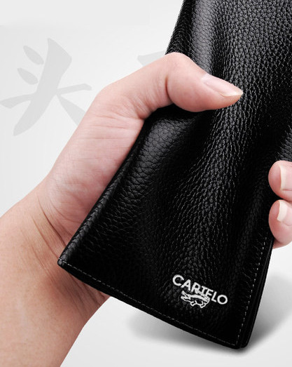 Portofel barbatesc din piele ecologica cu inscriptie si aplicatie brodata