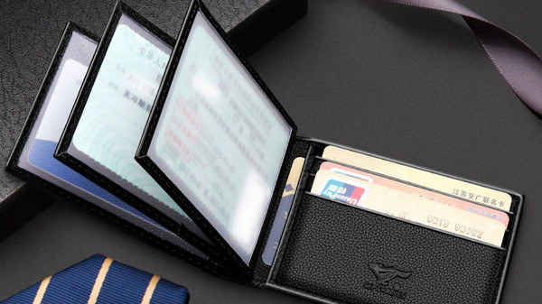 Portofel pentru bărbați cu sloturi pentru carduri