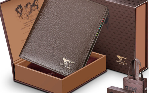 Moderan muški kožni novčanik s metalnim elementom