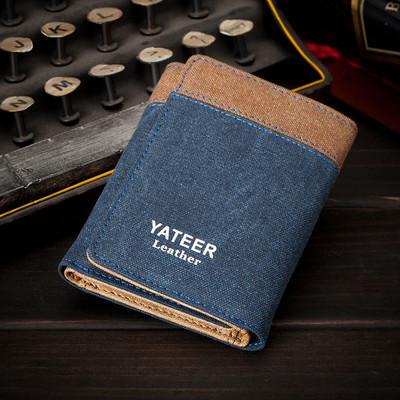 Τρέχον ανδρικό πορτοφόλι με επιγραφή και εφαρμογή