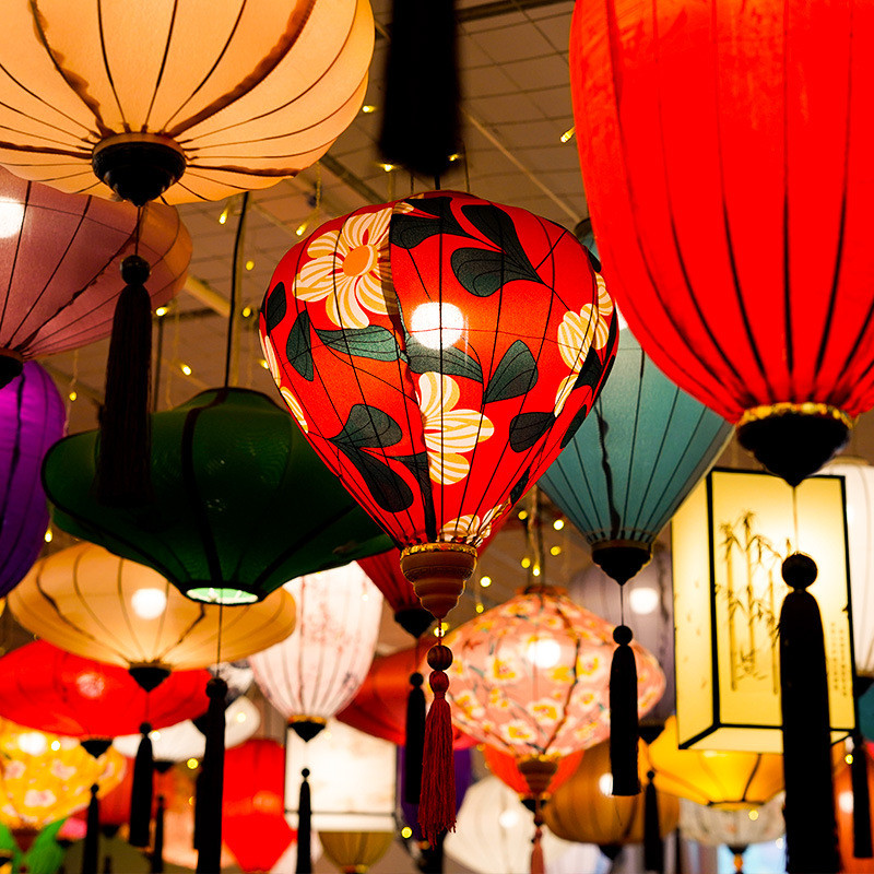 12-tolline Jaapani stiilis Retro rippuv latern Siidilatern Restoran Pubi Traditsiooniline festivalidekoratsioon Pulma-sünnipäevakaunistused