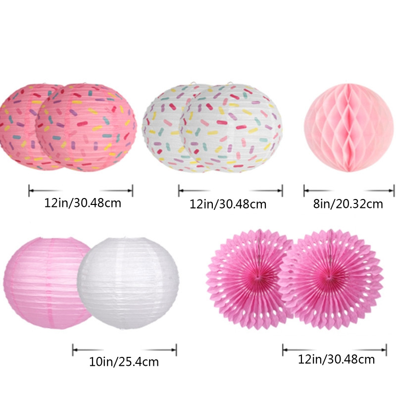 Evantai de hârtie pentru agățat pentru petrecere. Lanterne decorative rotunde din hârtie, minge de fagure roz