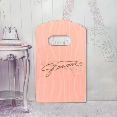 50 τμχ/παρτίδα Διάφορα μοτίβα κοσμήματα Πλαστική τσάντα σε σχήμα καρδιάς Οβάλ λαβές Μίνι τσάντα συσκευασίας δώρου Κατάστημα μικρές τσάντες αγορών